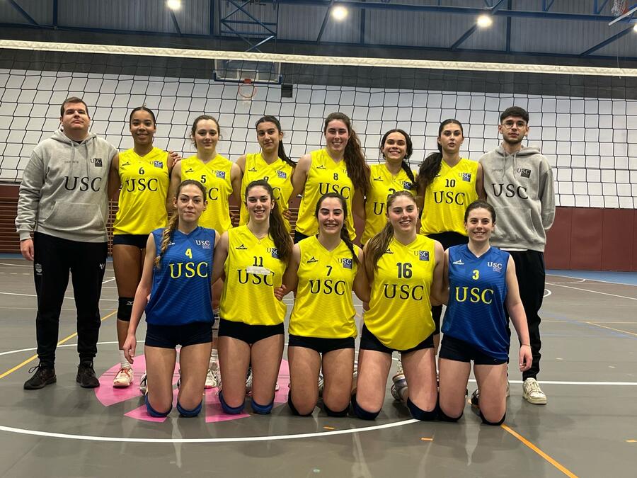 Equipo de volei femenino da USC 