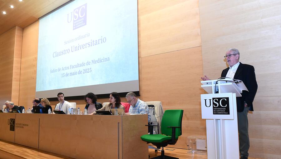 O Valedor da Comunidade Universitaria presentou o seu infome dos anos 23 e 24. Foto: Santi Alvite