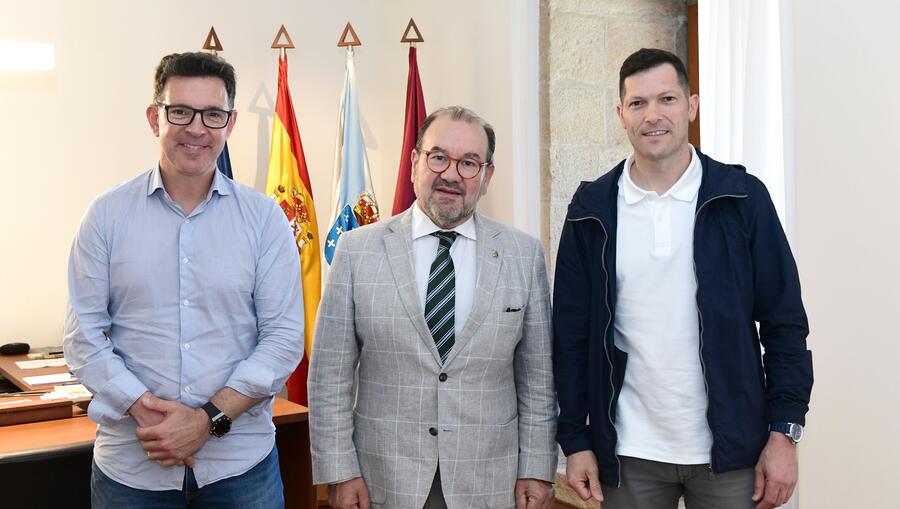 De esquerda a dereita, Iván Sanmartín, Antonio López e Javier Rico. FOTO: Santi Alvite