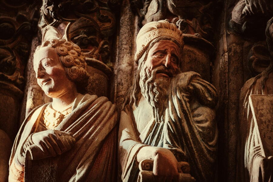 Juan Ortiz participated in the photogrammetric documentation of the roofs over the Pórtico da Gloria Glory at Santiago de Compostela Cathedral Juan Ortiz participated in the photogrammetric documentation of the roofs over the Pórtico da Gloria Glory at Santiago de Compostela Cathedral