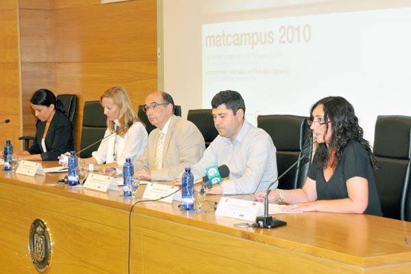 Chegaron a Santiago os participantes nas actividades do campamento matemático internacional MatCampus 2010