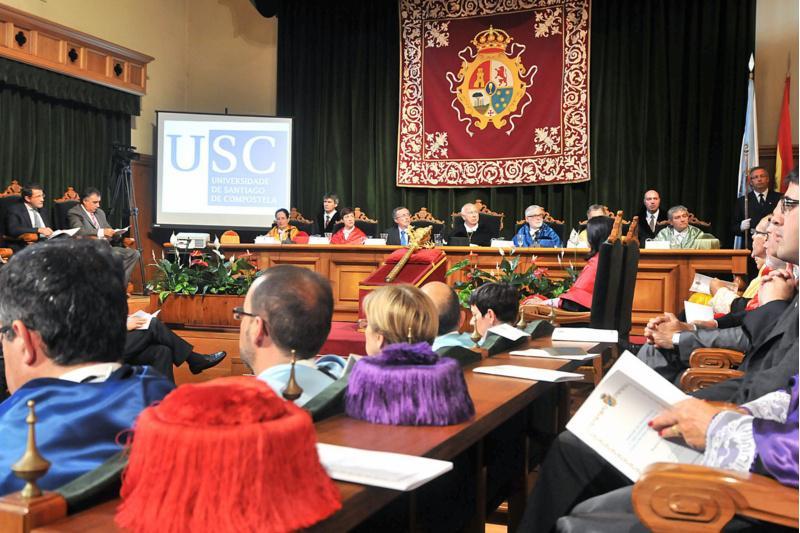 A USC reivindica o seu papel transformador da sociedade na inauguración do novo curso