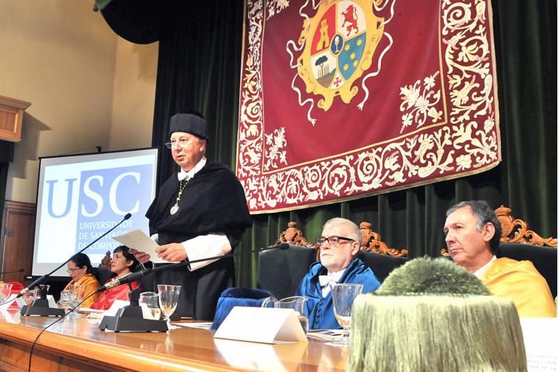 A USC reivindica o seu papel transformador da sociedade na inauguración do novo curso
