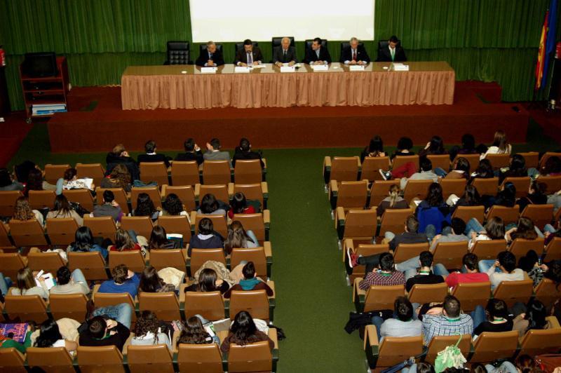 Comezou na USC o XIII Congreso Internacional de Cirurxía para Estudantes de Medicina