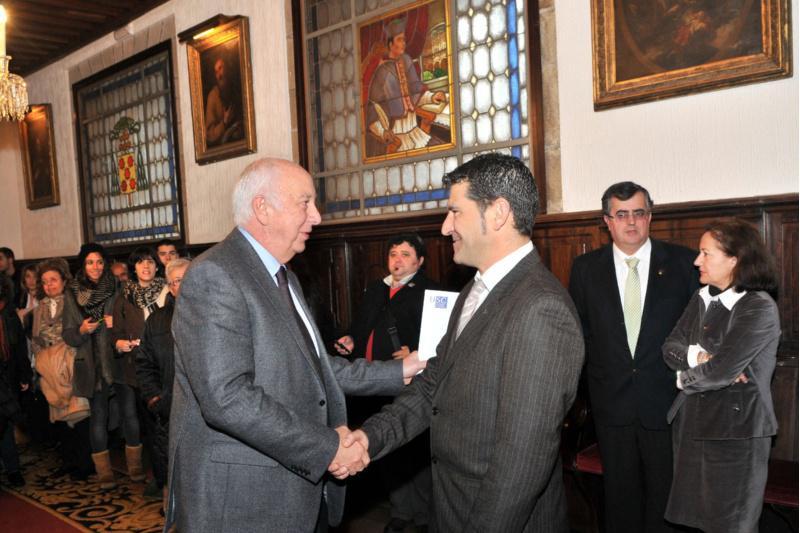 Jesús López Romalde tomou posesión como vicerreitor de Titulacións e Persoal Docente e Investigador