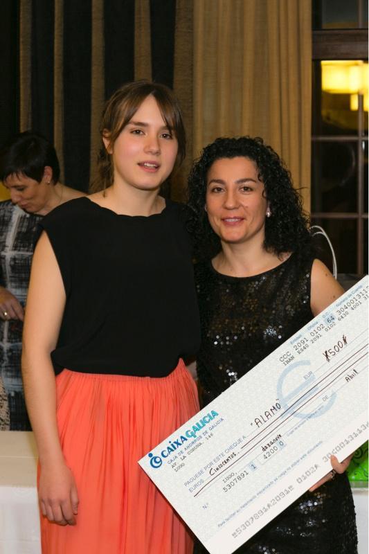 Eva Pombo Teijeira gaña o Premio Muralla de Lugo 2013 do Colexio de Enfermaría por un estudo sobre a morte