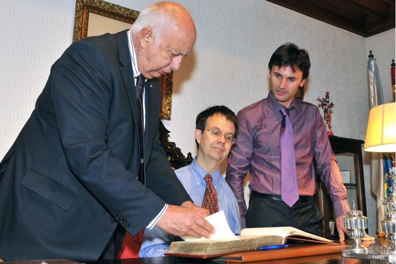 O Nobel Eric Cornell pecha a súa visita a Santiago cunha conferencia divulgativa aberta ao público en xeral