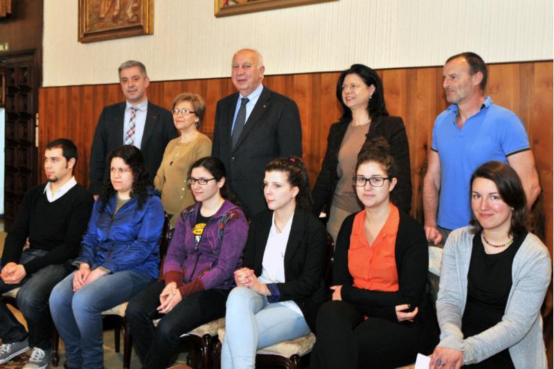 O reitor entregou os galardóns dos Premios á Calidade Lingüística da USC