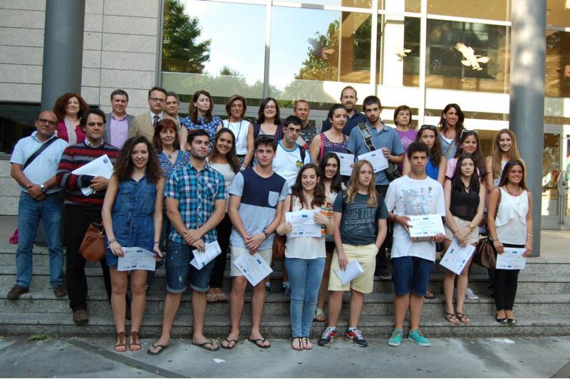 O compostelán David Moscoso e Sara Vidal, de Oleiros, gañan a V Olimpíada Galega de Economía celebrada na Facultade de ADE