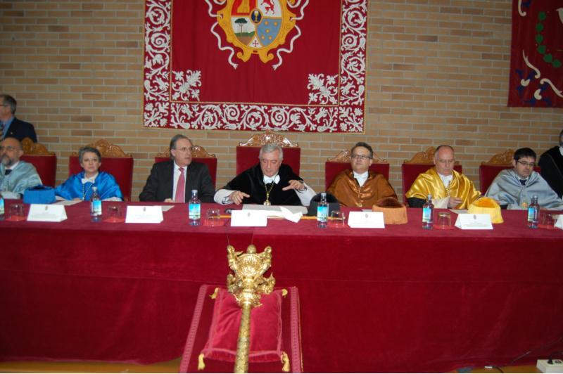 Viaño impulsa un proceso de cambio na Universidade para dar resposta ás demandas que xa está a facer a sociedade