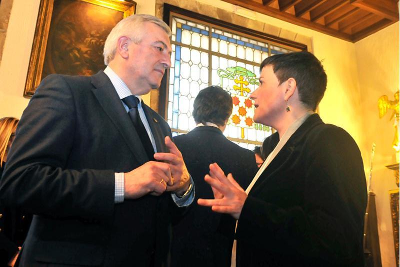 A profesora Carmen Fernández Morante sinala a escola e os profesionais da Educación como alicerces básicos da sociedade