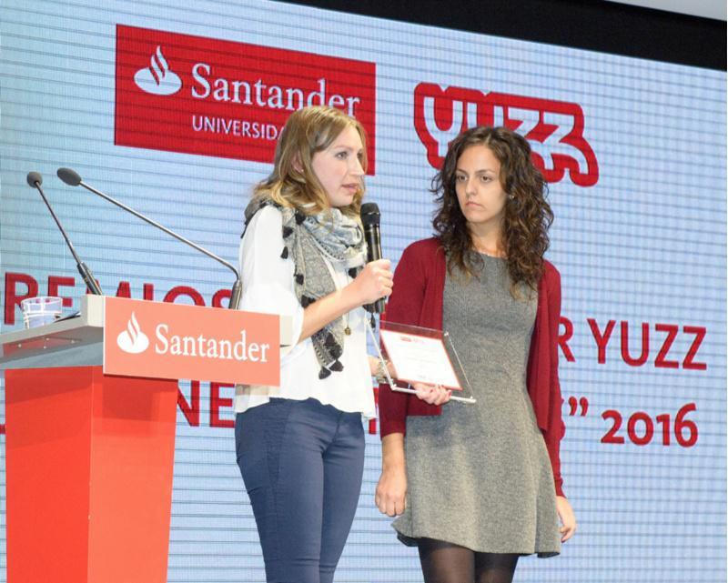 As emprendedoras do Centro Yuzz Santiago Matilde Durán Lobato e Sofía Mendes Saraiva gañan o Yuzz Muller