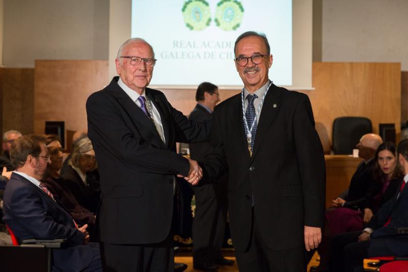 Juan Lema tomou posesión como novo presidente da Real Academia Galega de Ciencias