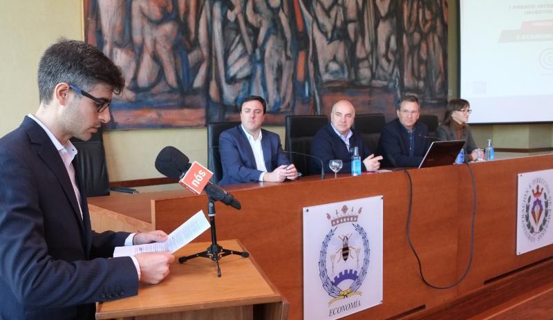 Leandro Llorente gaña o I Premio Internacional de Investigación en Innovación e Economía Circular