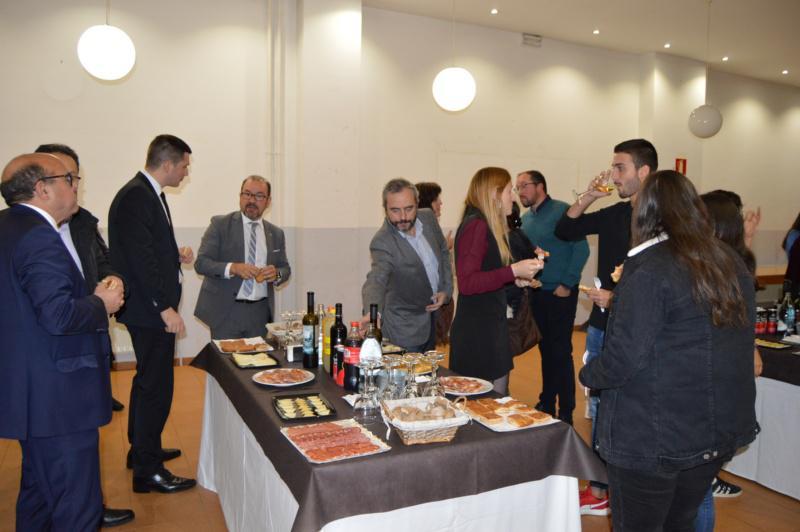 O Servizo Universitario de Residencias garante o acceso ao ensino superior ás persoas con menos recursos, sinala o reitor 