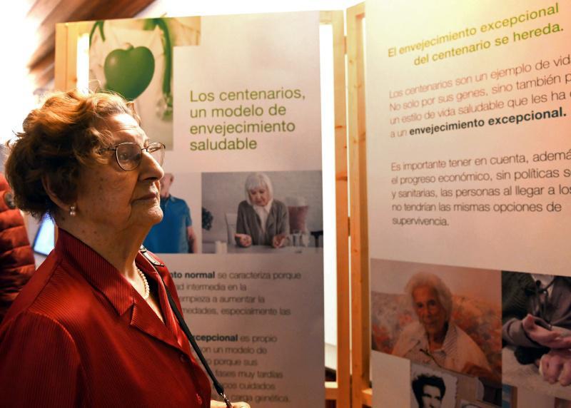 A USC aborda o envellecemento saudable a través da mostra ‘A vivir que son 100 anos’ da Fundación Xeral do CSIC