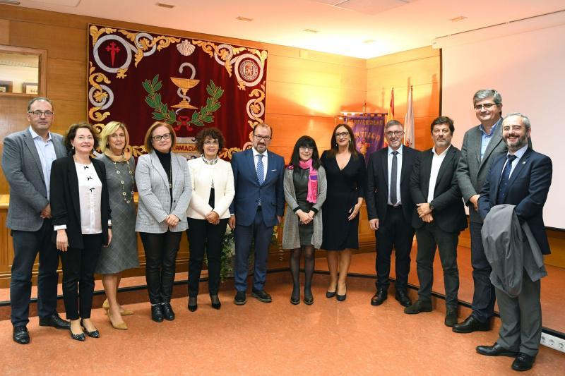 Francisco Otero Espinar toma posesión como decano de Farmacia, “un dos buques insignias das ciencias da saúde na USC”
