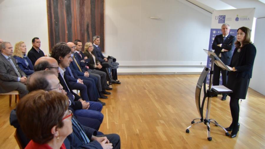 El rector Juan Viaño presidió la toma de posesión de Begoña Barreiro como decana de la Facultad de ADE El rector Juan Viaño presidió la toma de posesión de Begoña Barreiro como decana de la Facultad de ADE