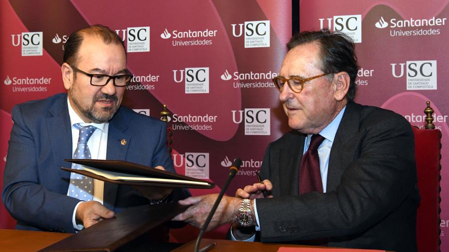 Antonio López e Matías Rodríguez Inciarte asinan o convenio