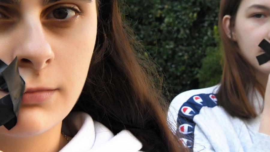 A lectura dun manifesto no que participarán distintos membros da comunidade universitaria difundirase de xeito virtual o 25N. FOTO: Santi Alvite