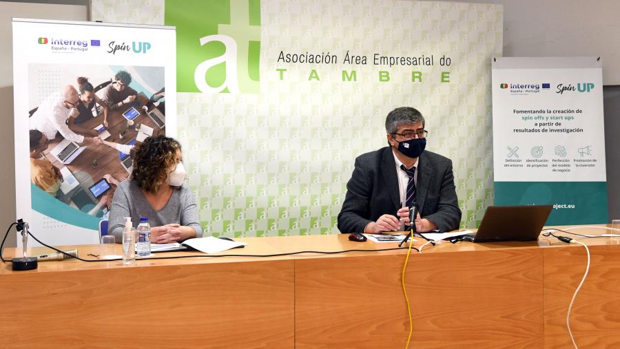 O vicerreitor de Investigación e Innovación, Vicente Pérez Muñuzuri, en calidade de conselleiro delegado de Uninova presidiu o acto. FOTO: Santi Alvite