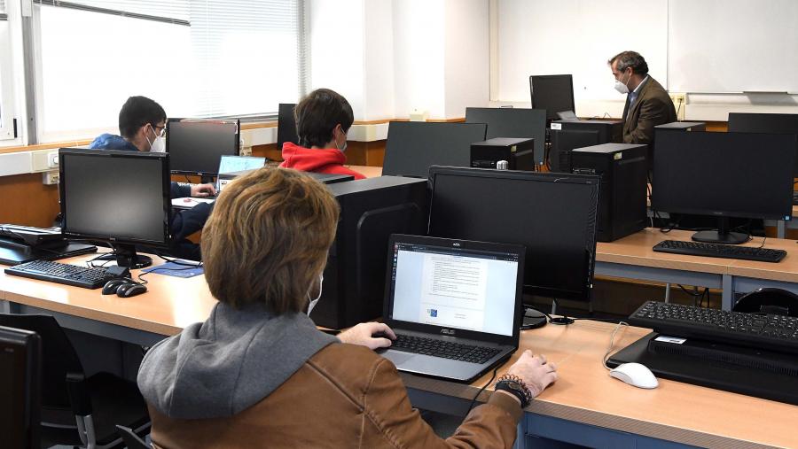 Imaxe de arquivo dunha clase na USC. FOTO: Santi Alvite