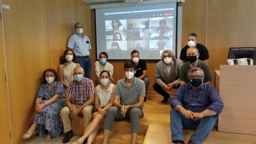 Na reunión, tomaron parte 26 investigadores, doce de modo presencial e catorce con seguimento virtual