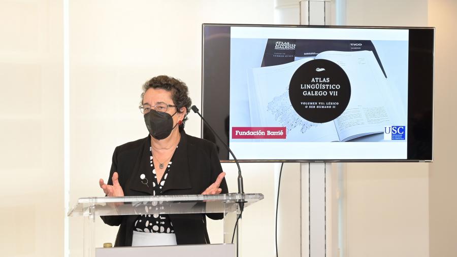 A profesora e investigadora do ALGa, Rosario Álvarez, nun momento da presentación. Foto: Fundación Barrié