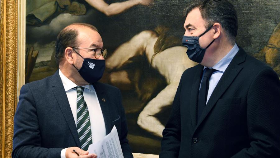 Antonio López e Román Rodríguez no acto de presentación. FOTO: Santi Alvite