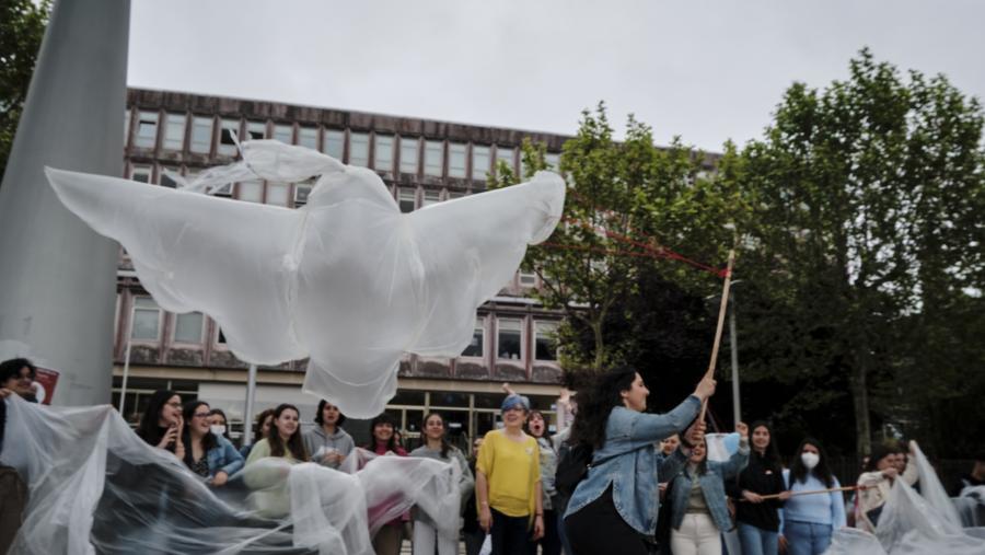 A iniciativa xurdiu no marco da materia do grao de Mestre/a de Educación Infantil, ‘Educación Visual e Plástica: Procesos e Contextos’, impartida polos profesores Gullermo Calviño Santos e Carmen Franco Vázquez. FOTO: Guillermo Calviño