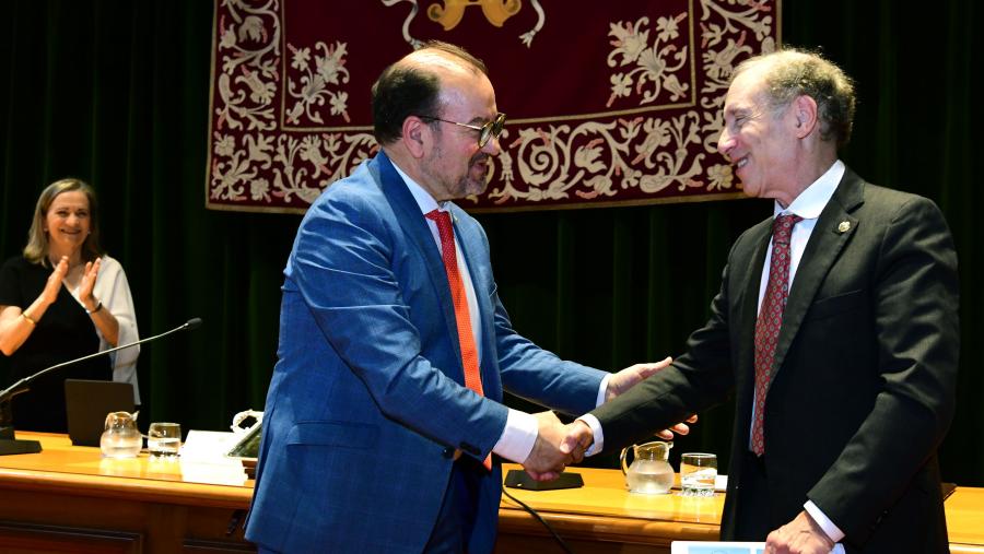 De esquerda a dereita, María José Alonso, Antonio López e Robert Langer. FOTO: Santi Alvite