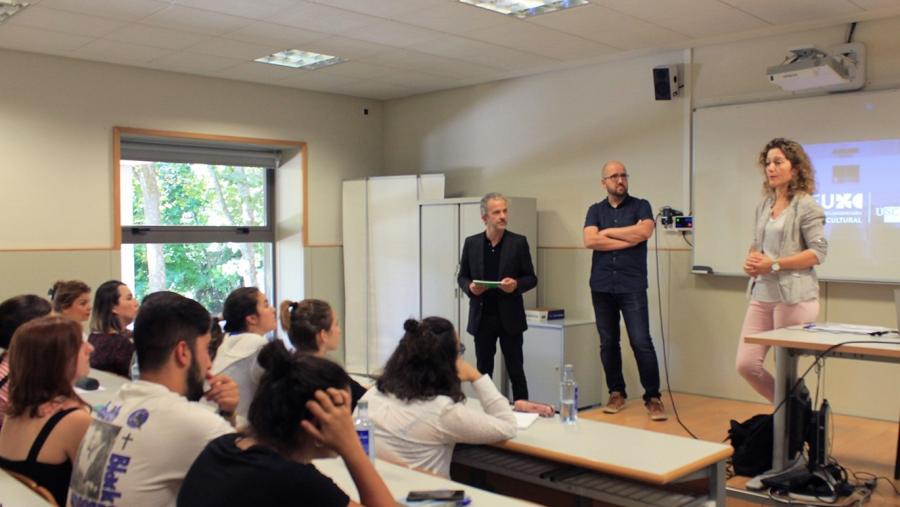 Isabel Neira é a directora do curso 