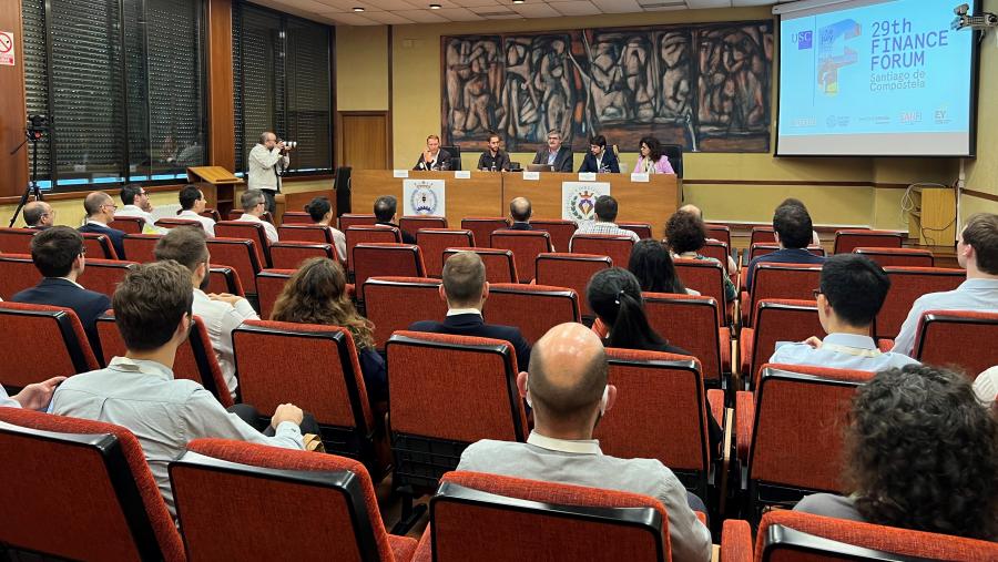 O evento foi inaugurado polo vicerreitor de Política Científica, Vicente Pérez Muñuzuri, nun acto que contou coa participación do presidente da Asociación, David Martínez-Miera e os profesores da USC, Luis Otero e Loreto Fernández, do grupo de investigación VALFINAP