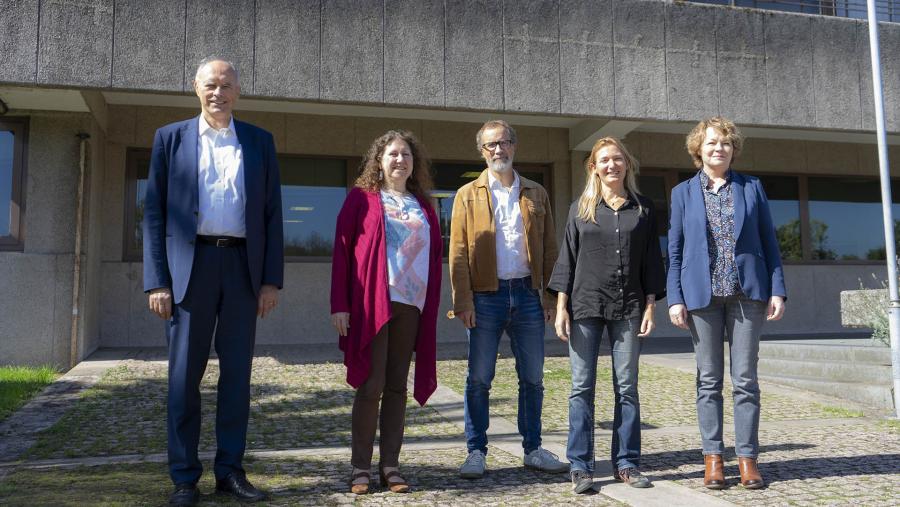 A reunión comezou este martes cunha presentación do director do IGFAE Carlos A. Salgado, quen ocupa o centro da imaxe