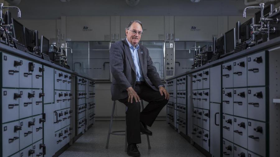 Michael Stanley Whittingham naceu en Nottingham (Reino Unido) en 1941. FOTO: Binghamton University, State University of New York