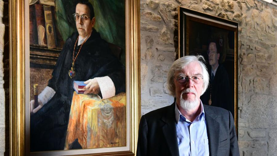 Rolf Heuer este mércores no Colexio San Xerome. FOTO: Santi Alvite