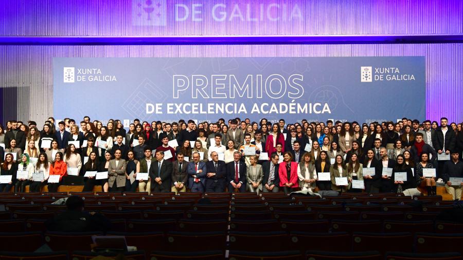 434 estudantes do SUG recibiron este venres os Premios de Excelencia Académica do curso 2020/21. FOTO: Santi Alvite