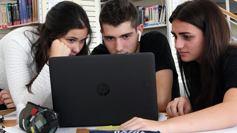 Pódese participar tanto de maneira individual coma en grupo. FOTO: Santi Alvite