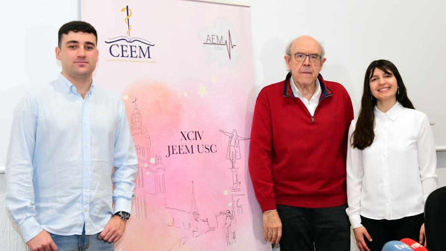 De esquerda a dereita, Ander Santiago Gómez, Julián Álvarez e Ana Presa. FOTO: Santi Alvite