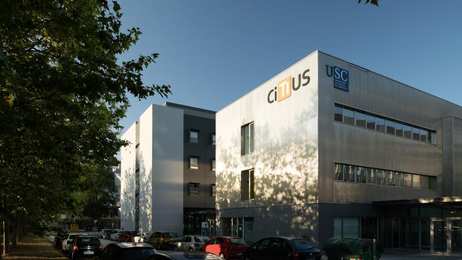 O centro está formado por un equipo de máis de 150 persoas. Foto: santi Alvite