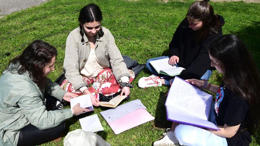 O compromiso da USC coa paz reafírmase co seu sistema de convivencia. Foto: Santi Alvite