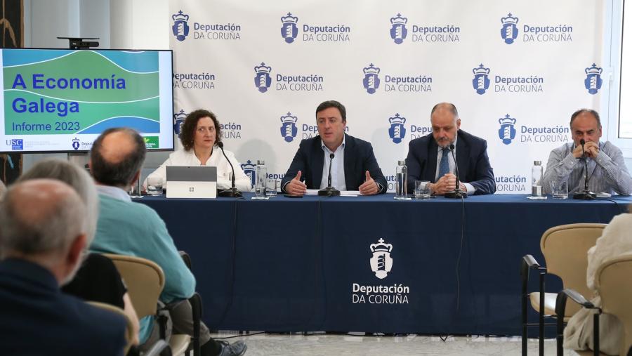 O volume presentouse na Deputación da Coruña. Foto: deputación da Coruña