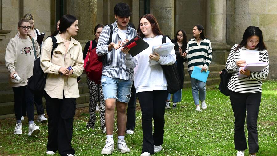 Imaxe de arquivo de estudantes na USC. FOTO: Santi Alvite Imaxe de arquivo de estudantes na USC. FOTO: Santi Alvite