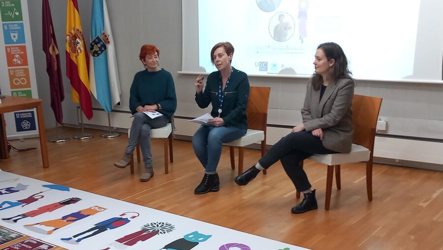 De esquerda a dereita, Maite Ferreiro, Pilar Murias e Iria Castro