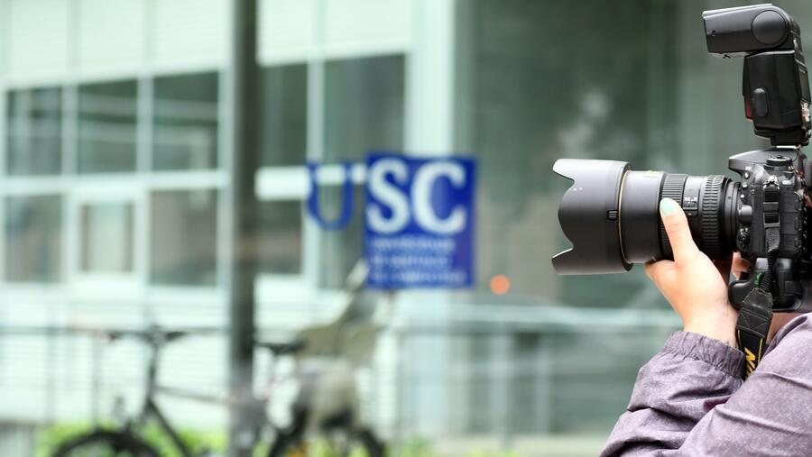 O Encontro Fotográfico con Paula Quiroga será o primeiro dun programa xa consolidado dentro das actividades deseñadas ao abeiro da Primavera Cultural da USC. FOTO: Santi Alvite O Encontro Fotográfico con Paula Quiroga será o primeiro dun programa xa consolidado dentro das actividades deseñadas ao abeiro da Primavera Cultural da USC. FOTO: Santi Alvite