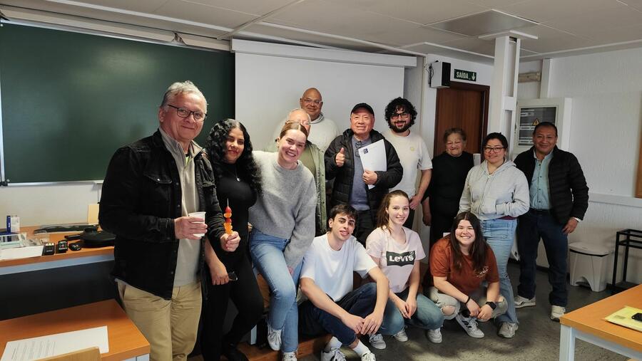 Foto de grupo nunha das intervencións do proxecto