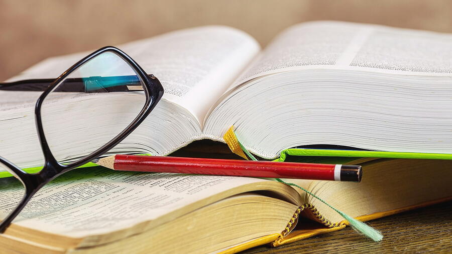 O luns 1 as bibliotecas retoman o seu horario habitual. Imaxe: Unsplash O luns 1 as bibliotecas retoman o seu horario habitual. Imaxe: Unsplash