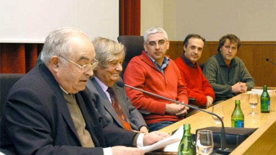 A mesa redonda celebrouse na Facultade compostelá de Filosofía