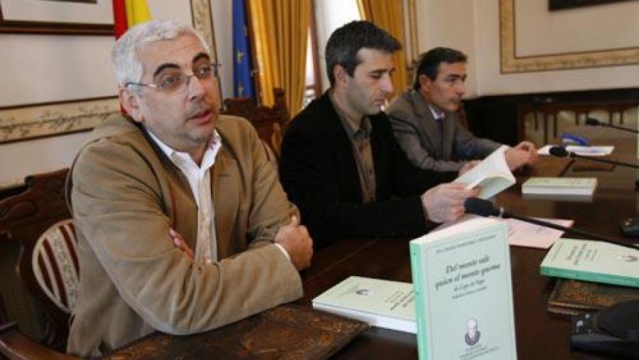 Elias Torres, Fernando Suárez Barcia e Miguel Sande no acto de entrega do premio