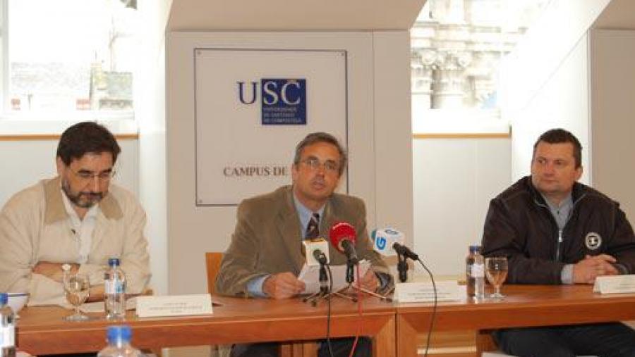 O ciclo foi presentado polo vicerreitor adxunto de Investigación, Agustín Merino; o coordinador do IV Ciclo, Emilio Carral, e o secretario da Asociación IV Ciclo, Xosé Valcárcel